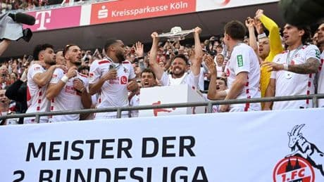 2. Fußball-Bundesliga: "Historischer Tag" - Köln feiert Aufstieg und A-Jugend-Titel