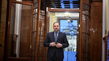 El Congreso pagó más de 560.000 euros a Ábalos en cuentas del PSOE y más de 70.000 en suyas propias