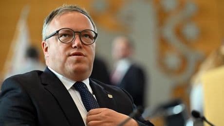 Thüringer Ministerpräsident fordert Altersgrenze für Social Media