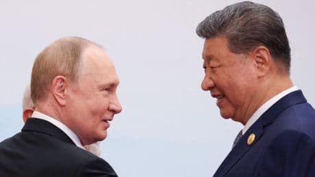 « Mentalité de guerre froide » et « actes d’intimidation » : Xi Jinping et Vladimir Poutine critiquent l’Occident au sommet de Tianjin