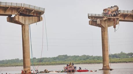 Bridge collapse kills 9 in India's Gujarat state