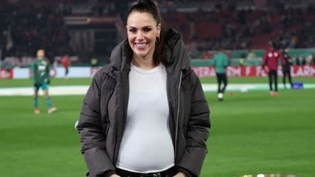 Baby da! - Esther Sedlaczek ist zum dritten Mal Mutter