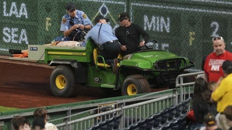 Fan who fell 21 feet at Pittsburgh Pirates game able to take steps