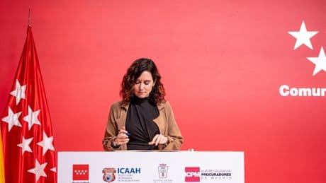 Ayuso amplía su plan contra los okupas facilitando abogados gratis y servicios psicológicos a las víctimas