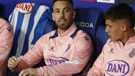 Edu Expósito: “Sé lo que representa lleva el brazalete con el 21”