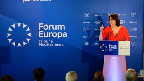 Diana Morant anuncia 200.000 euros para la AVL: "Voy a rescatar la Acadèmia Valenciana de la Llengua"