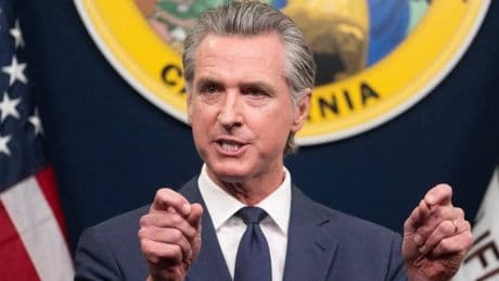 Kalifornien: Gouverneur Gavin Newsom droht Texas im Wahlkreis-Streit