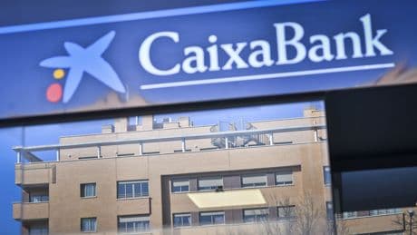 CaixaBank reduce a un mínimo del 0,1% la rentabilidad de su depósito