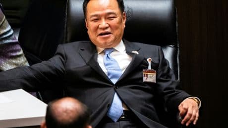 Thaïlande : le nouveau Premier ministre, Anutin Charnvirakul, un riche conservateur pour sortir de la crise politique
