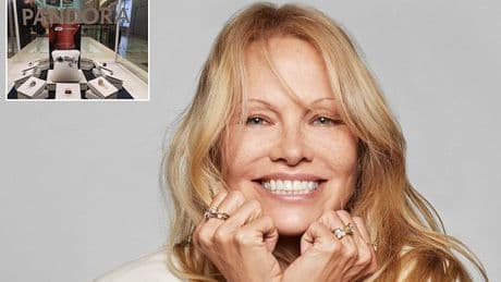 Sales slump takes shine off world's biggest jeweller Pandora