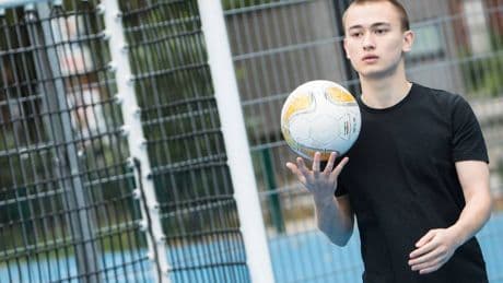 Fit wie ein Profi: Fußball-Training: Wie man auf dem Feld die Leistung steigerst