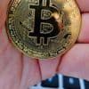 Records pour le bitcoin : trois questions sur l'état du secteur des cryptomonnaies en France