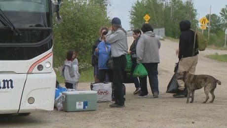 Financial aid delays continue for wildfire evacuees in Saskatchewan