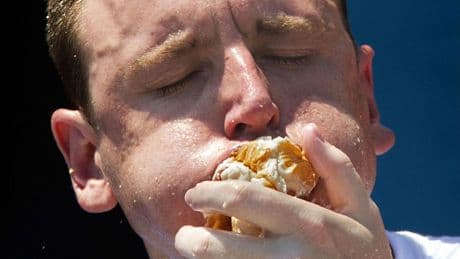Joey 'Jaws' Chestnut to return to Coney Island hotdog eating contest after contract dispute