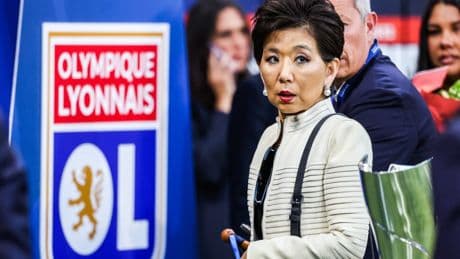 Football : après la rétrogradation de l’OL, son président John Textor démissionne et cède sa place à Michele Kang
