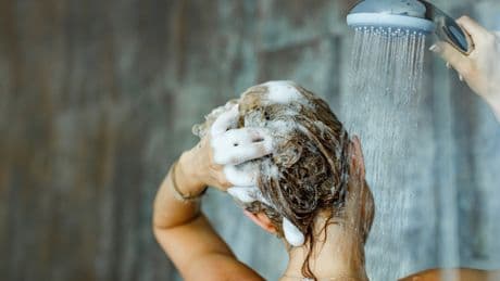 Eklige Angewohnheiten im Badezimmer: Diese Fehler sollten Sie lieber nicht tun