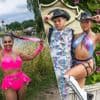 De enige plek ter wereld waar streepje bloot een band schept: “Mijn outfit te gewaagd? Ik krijg niets dan complimenten”