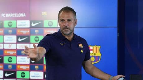 Flick: ”¿Casadó? No quiero perder a ningún jugador”