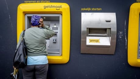 Pinnen in het buitenland kan duur zijn: dit land spant de kroon