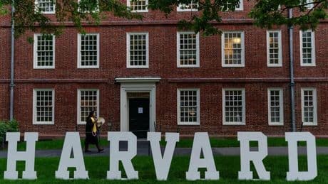 Elite-Uni: US-Regierung will wohl alle Verträge mit Harvard streichen