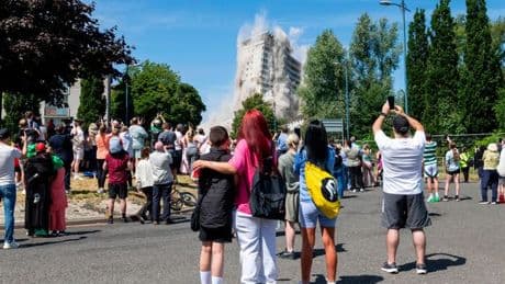 Dramatic moment two Glasgow tower blocks are blown down in double demolition