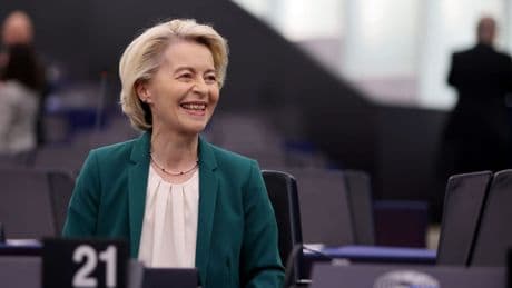 Rechte scheitern mit Misstrauensantrag gegen von der Leyen