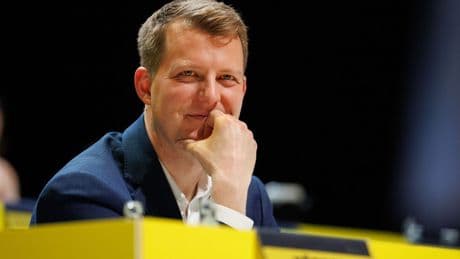 Personalien: Henning Höne bleibt FDP-Landtagsfraktionschef