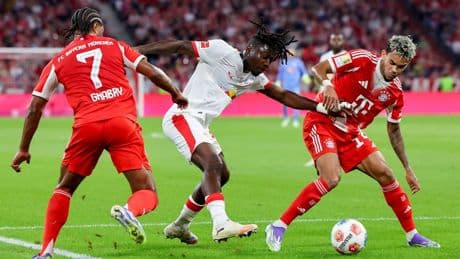 Auftaktspieltag der Bundesliga: Glückwunsch zum Titel, FC Bayern!