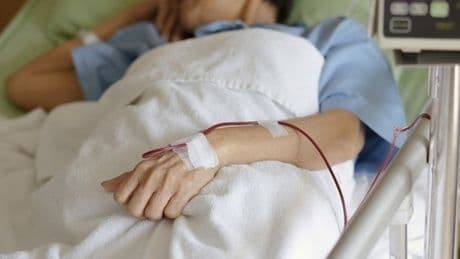 Usa, donna incinta "cerebralmente morta" sarà tenuta in vita fino al parto a causa della legge anti-aborto