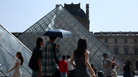 Le Louvre a été inaccessible temporairement lundi en raison d'un mouvement social surprise