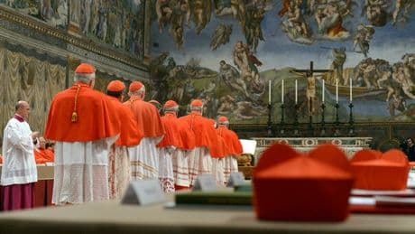 Conclave, dagli orari degli scrutini alla benedizione: la guida per i prossimi giorni in piazza San Pietro