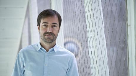 Eduard Conti, economista y asesor financiero: “El coche puede convertirse en un agujero económico, no se deben dedicar más del 10-15 % de los ingresos”