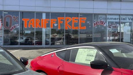 Federal appeals court temporarily reinstates Trump tariffs