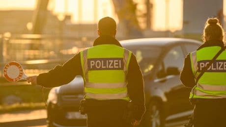Asylzurückweisungen bei Grenzkontrollen rechtswidrig – doch Dobrindt hält weiter daran fest