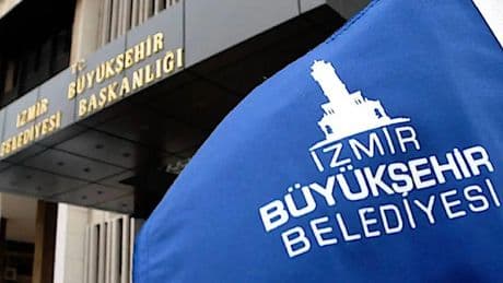 İzmir Büyükşehir Belediyesi'ne operasyon... CHP'den ilk üst düzey tepki: 'Kirli senaryolara boyun eğmeyeceğiz!'
