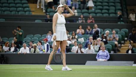 ?Champagne a Wimbledon: il servizio di Anisimova interrotto dal suono di un tappo