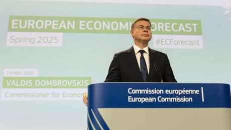 Bruselas avisa a Sánchez: los aranceles de Trump pueden frenar el turismo y provocar una desaceleración económica
