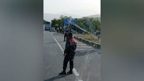 Isparta'da tur otobüsü şarampole düştü: 16 yaralı