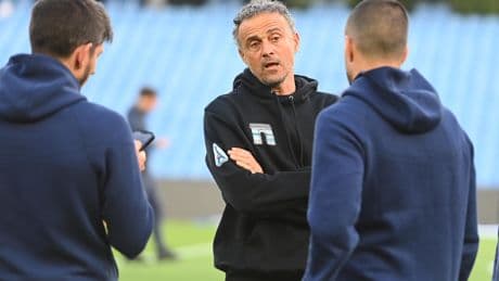 PSG : «L’an dernier, je me souviens d’une erreur grave de ma part», reconnaît Luis Enrique avant de fêter le titre contre Auxerre