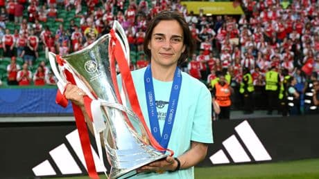 Arsenal: Renee Slegers reacts as key decision pays off in Women's Champions League final win over Barcelona