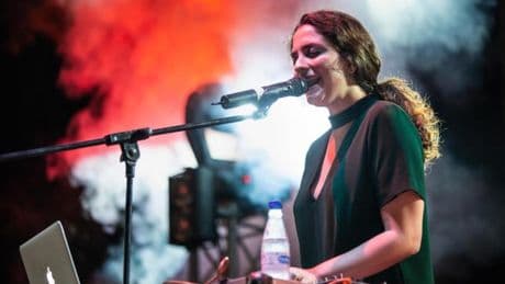 Nadah El-Shazly, l’envoûtante Égyptienne qui renouvelle la tradition