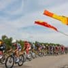 Niemand krijgt voorlopig de vrijgeleide van het peloton, krijgen we straks vuurwerk tussen de klassemenstmannen?