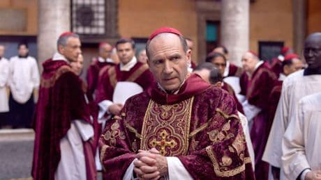 «Conclave» domina vendite e streaming: il film sul Vaticano è un successo globale