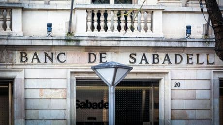 El Sabadell revisa su plan estratégico ante el impacto de la guerra comercial