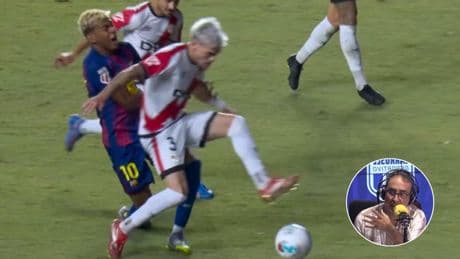 Un exárbitro, tajante con el penalti a Lamine Yamal en el Rayo-Barça: "Lo ha revisado el VAR y el penalti es claro"