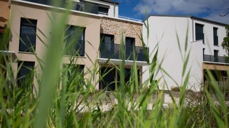 Canicule : quand le logement social se veut pionnier de l’adaptation à la chaleur
