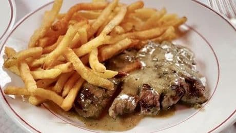 Essen und Politik: Steak frites als Symbol des französischen Nationalismus