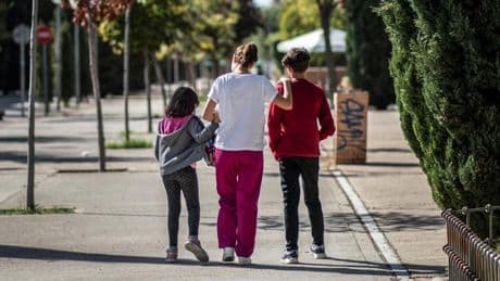 Cuando tener hijos aumenta las dificultades para salir de la pobreza