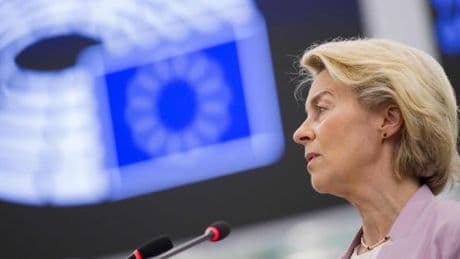 Ursula von der Leyen : le Parlement européen rejette la motion de censure portée par l’extrême droite