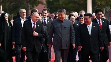 Xi Jinping exhibe poderío militar en Pekín junto a Putin y Kim Jong-un en un desafío al orden internacional
